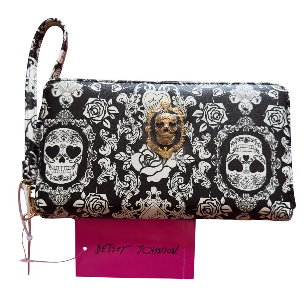Betsey Johnson Black & White Sugar Skull Zip-Around Wallet With Wristlet Strap &